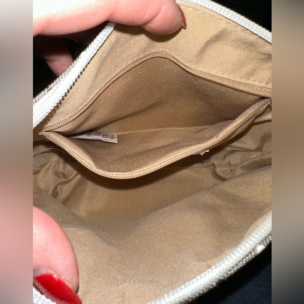 Multisac Tan Convertible Crossbody - Picture 13 of 13